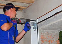 Trust Garage Door Chicago, IL 773-867-1165 - repair-side