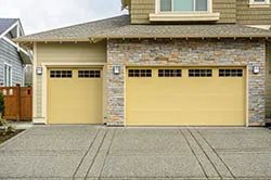 Trust Garage Door Chicago, IL 773-867-1165 - residential-side